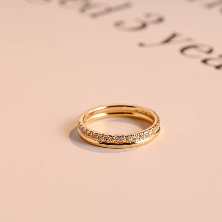 Round round diamond wedding band front view