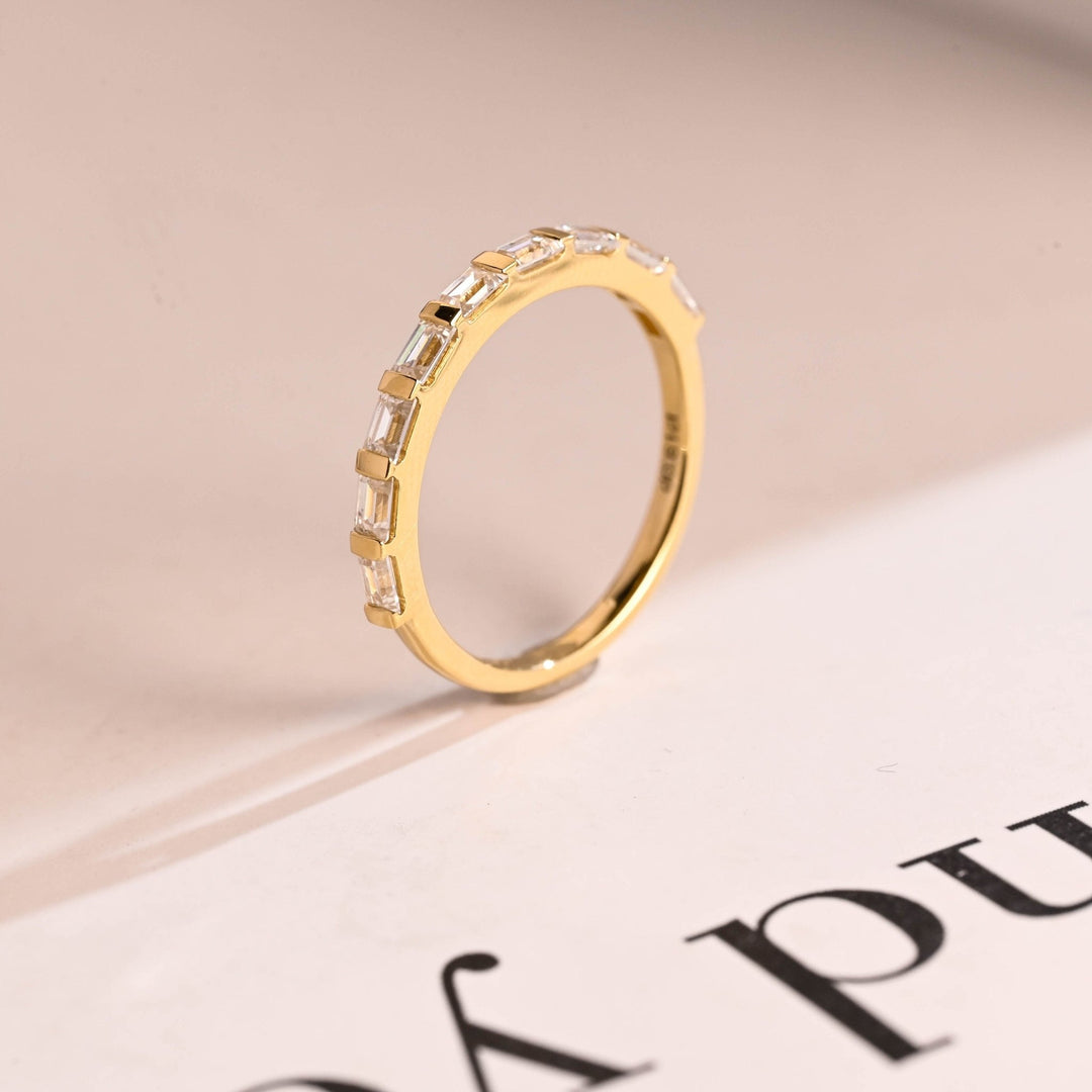 Sustainable baguette diamond wedding ring
