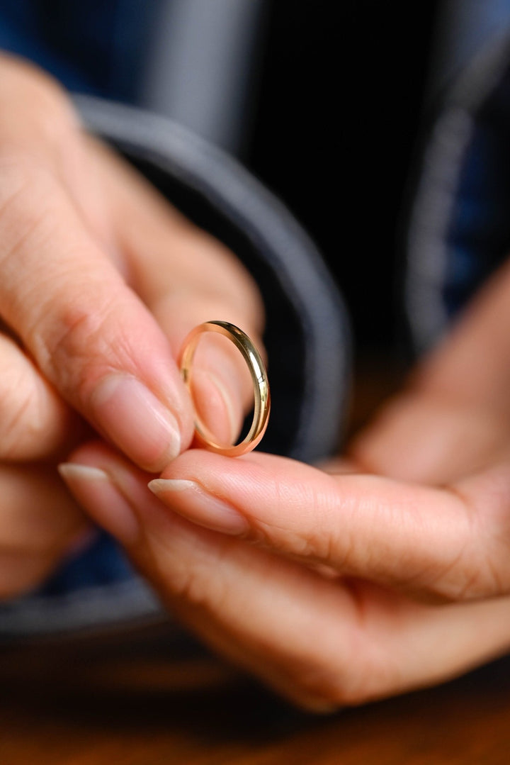 Minimalist Plain Wedding Band For Women - Doozy Diamonds