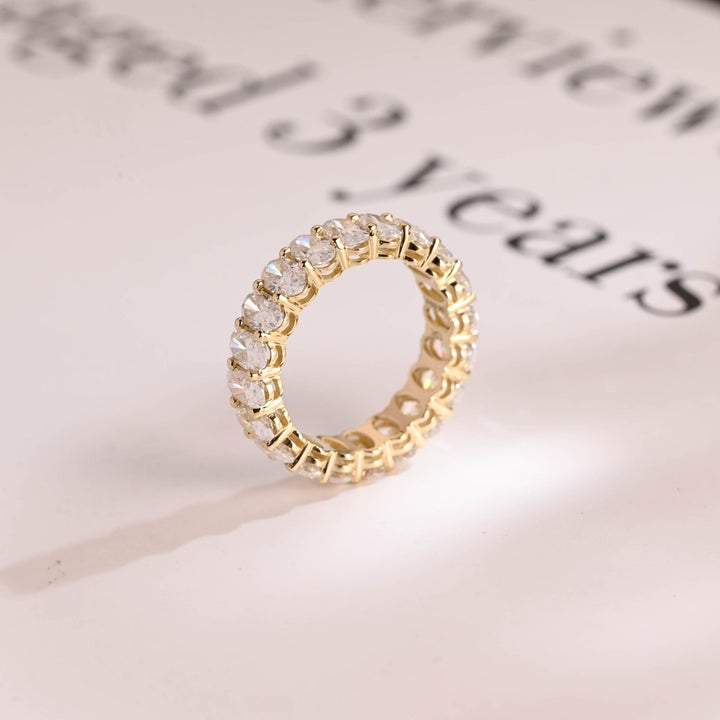 Oval diamond wedding band in white gold