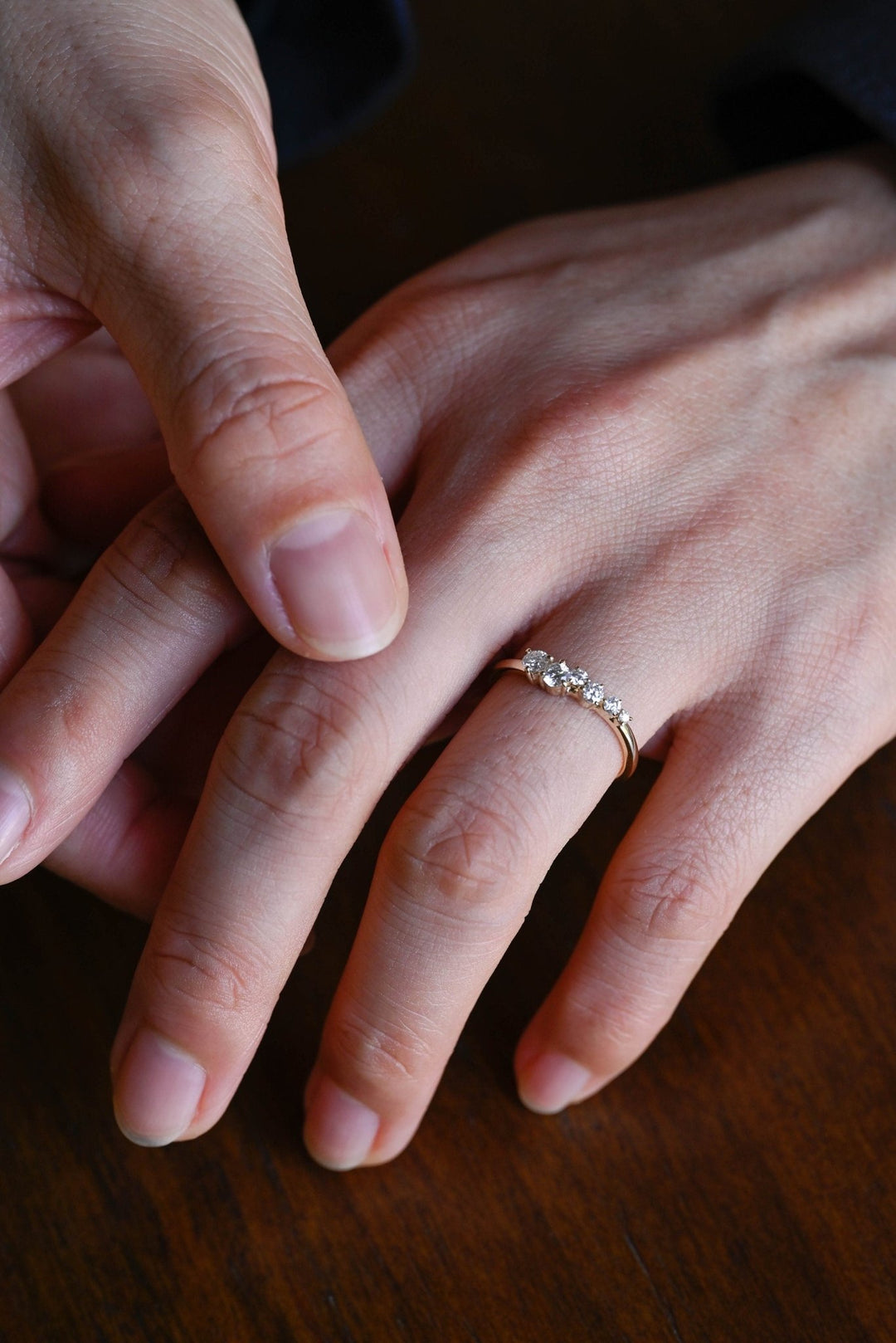 Round diamond wedding band in white gold