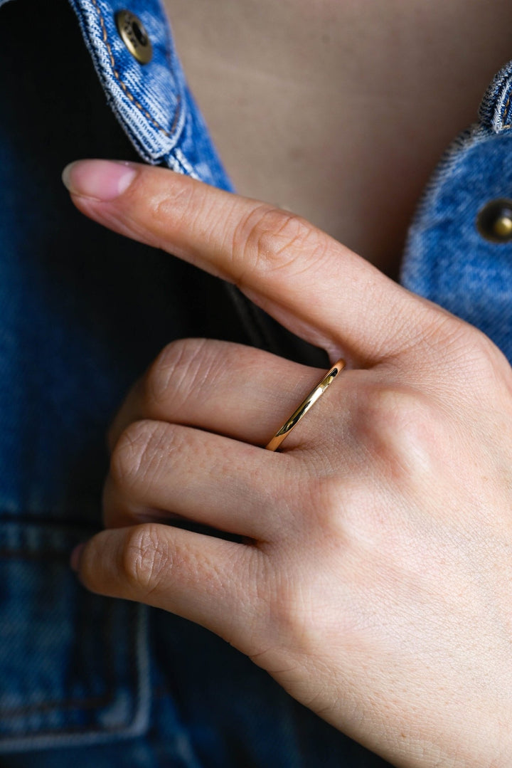 Minimalist Simple Shine Wedding Band, 14k Solid Gold For Her - Doozy Diamonds