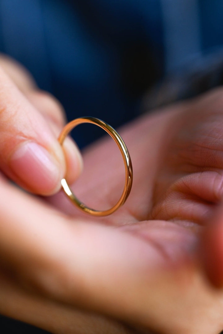 Minimalist Simple Shine Wedding Band, 14k Solid Gold For Her - Doozy Diamonds