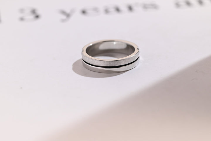 Close-up of 0.02CT round lab grown diamonds