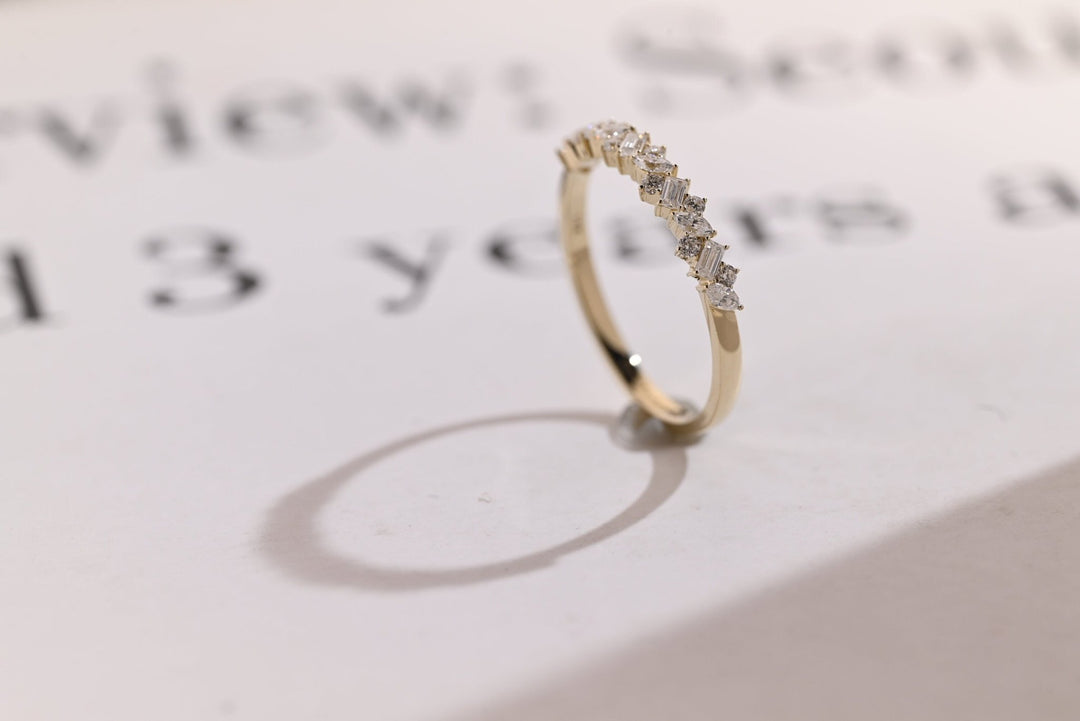 Sustainable mix stone diamond wedding ring