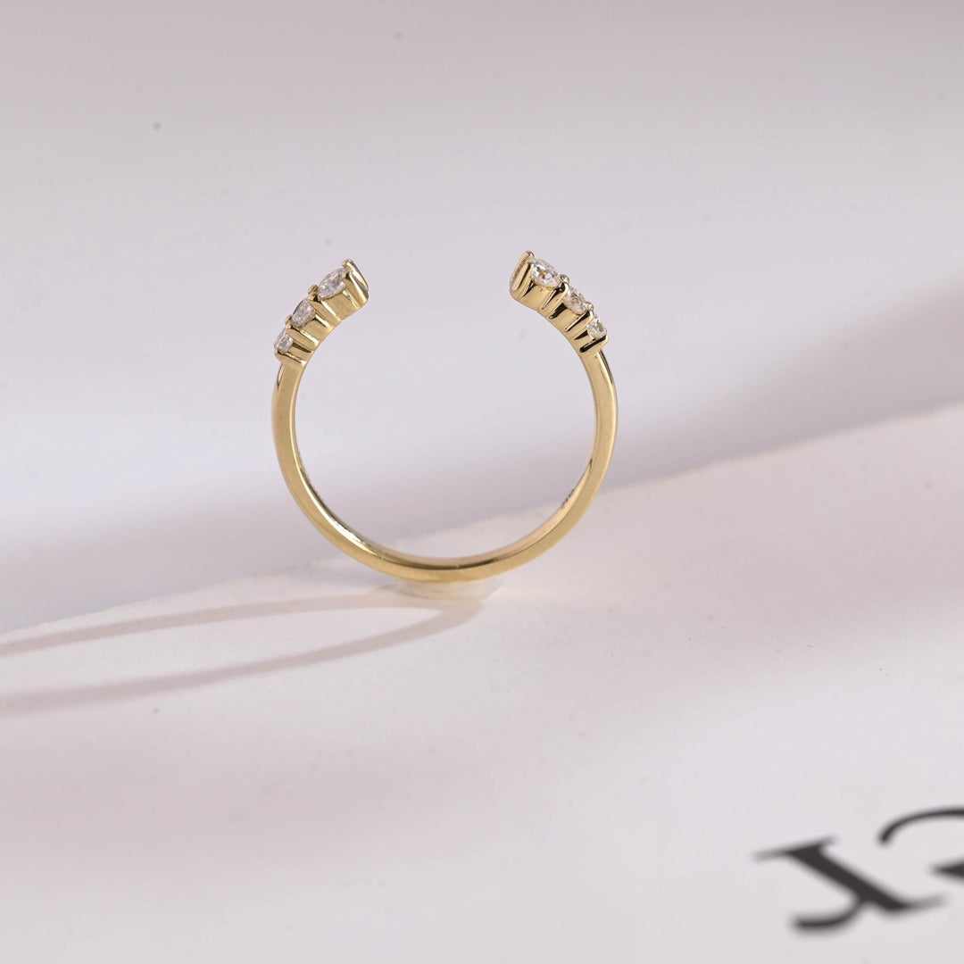 Round diamond wedding band in rose gold