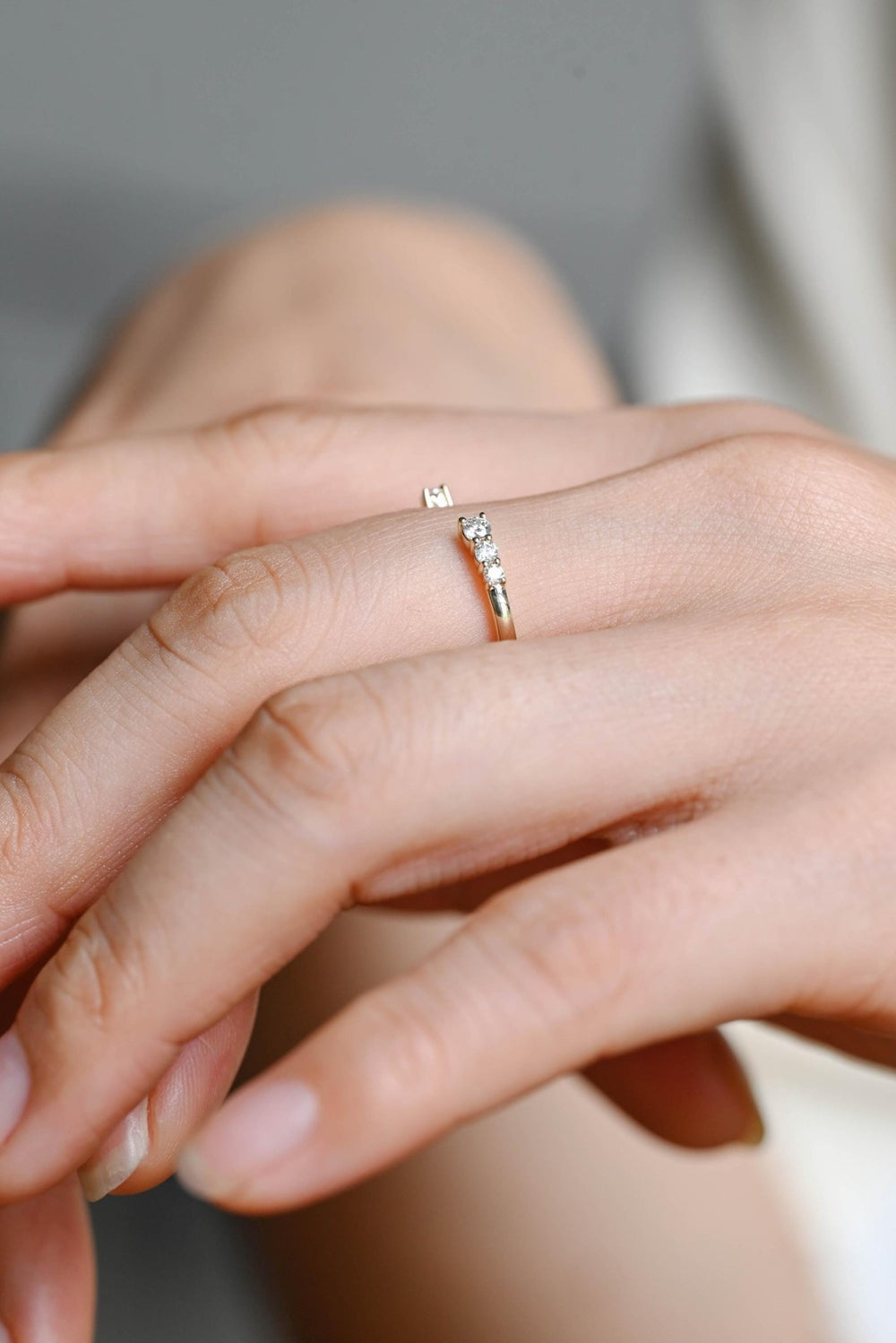 Close-up of 0.22CT round lab grown diamonds