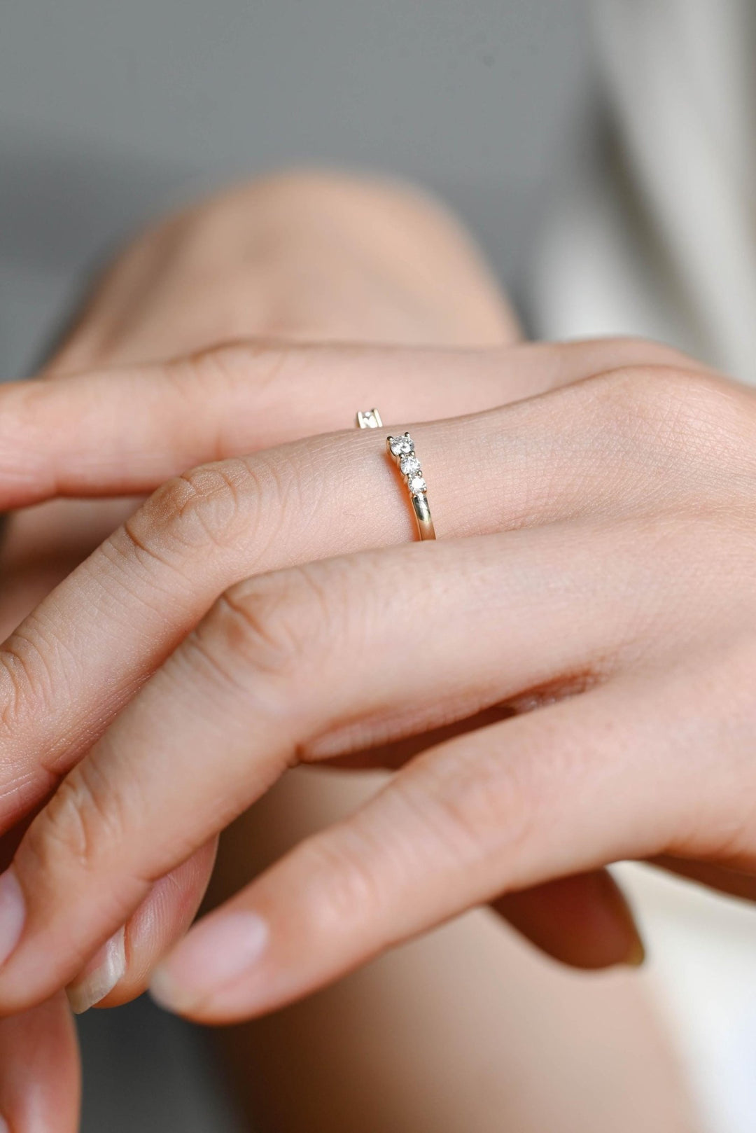 Close-up of 0.22CT round lab grown diamonds