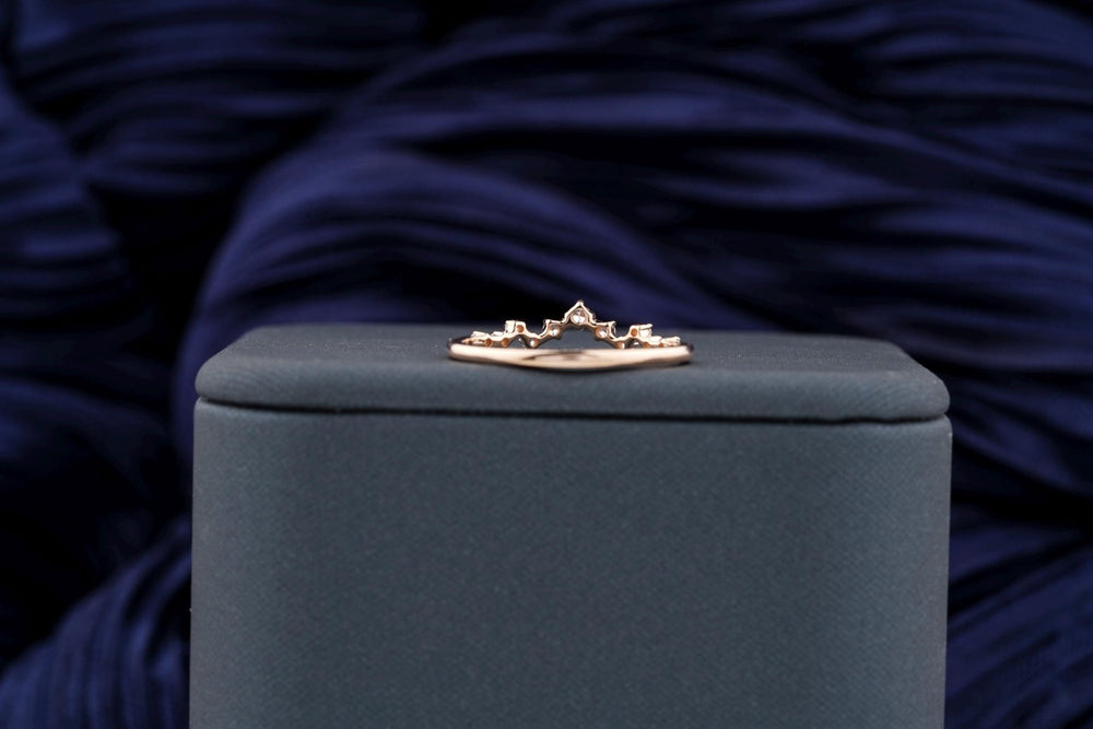 Close-up of 0.15CT round lab grown diamonds