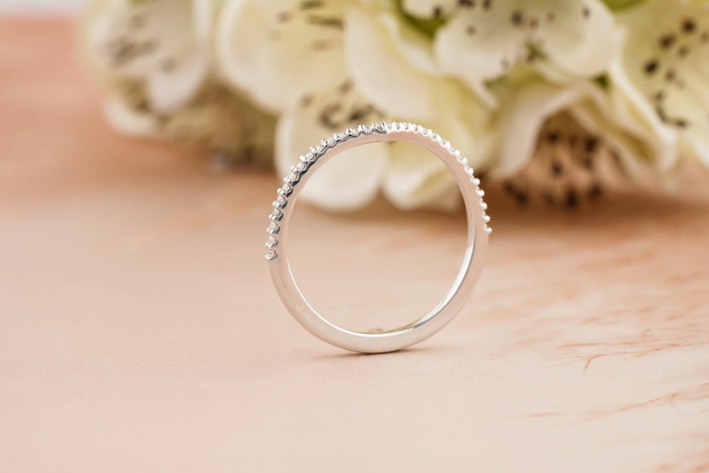Close-up of 0.2CT round lab grown diamonds