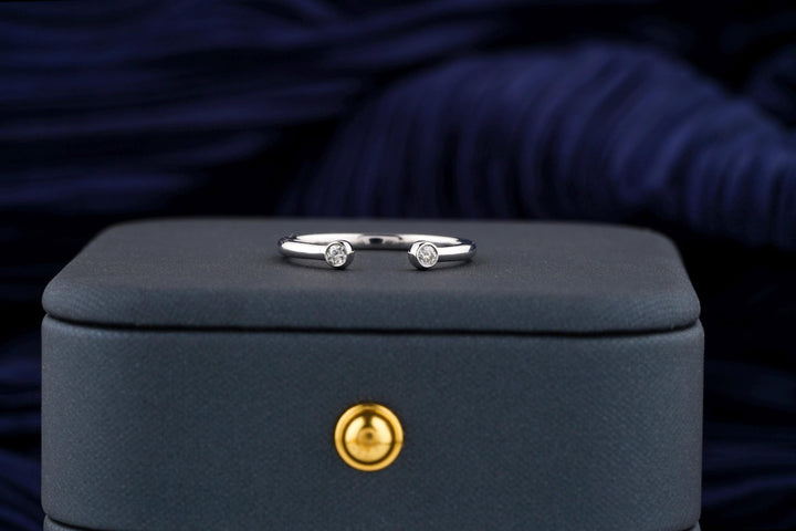 Round round diamond wedding band front view