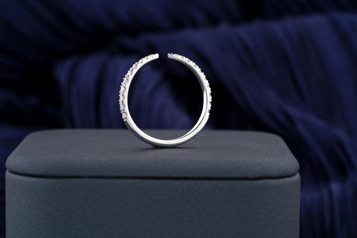 Ethically sourced round diamond eternity band