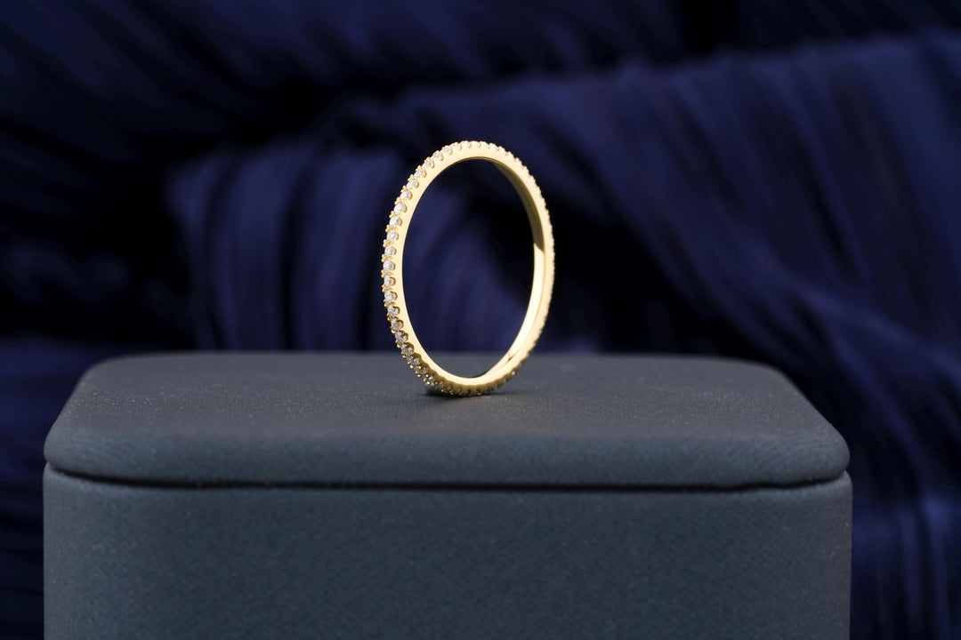 Ethically sourced round diamond eternity band