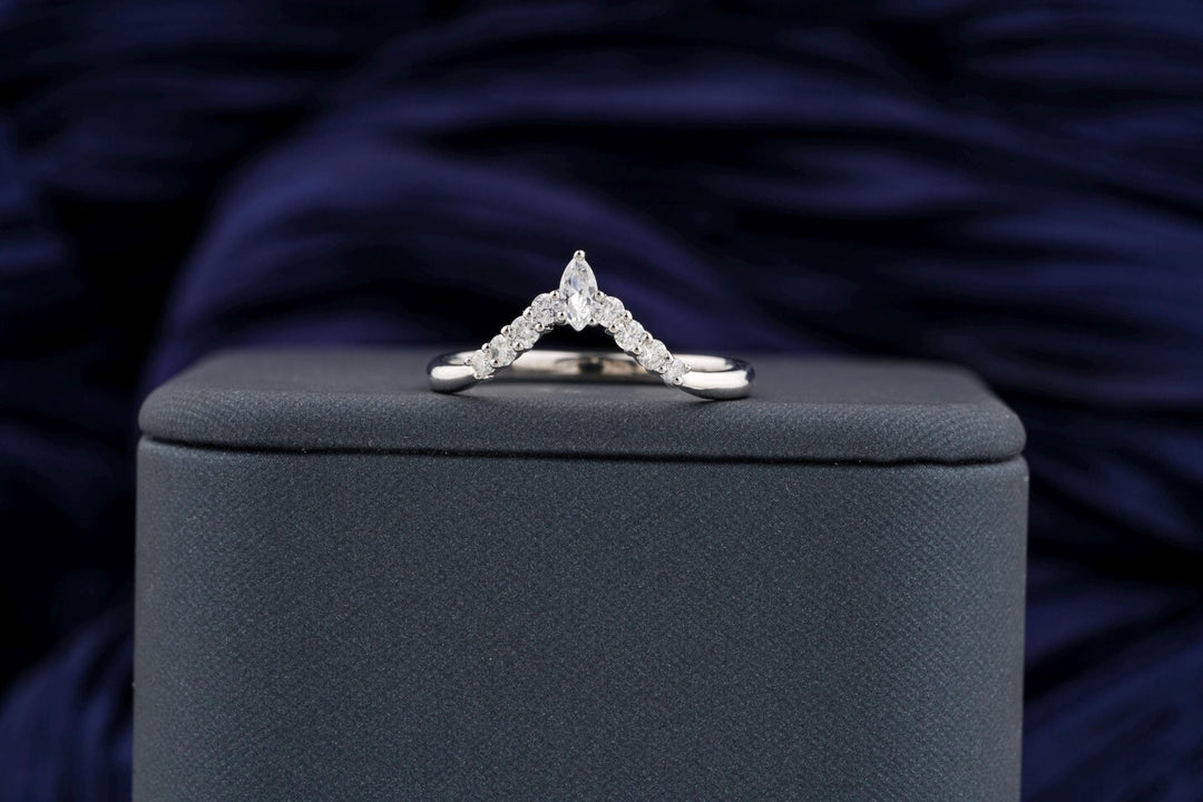 Round Marquise round marquise diamond wedding band front view
