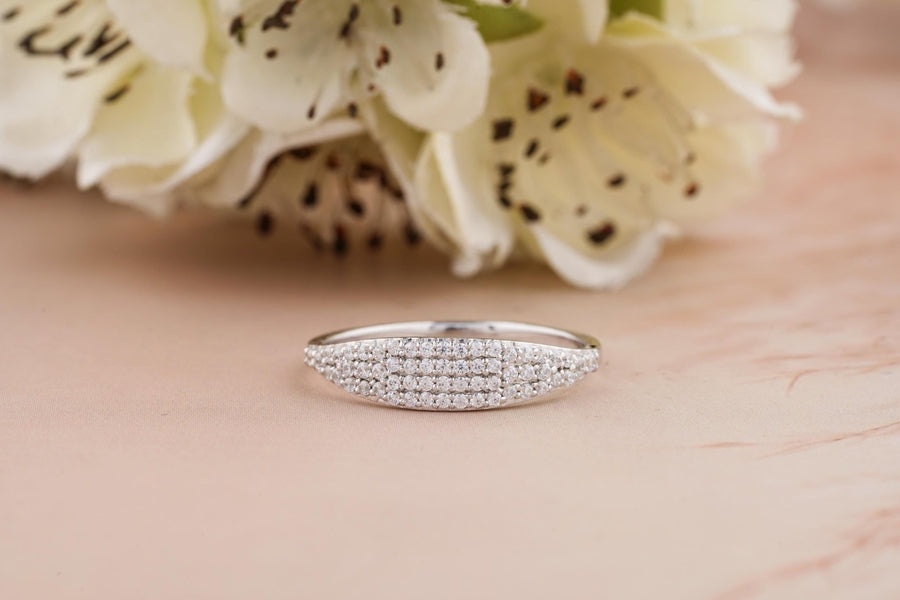 Round round diamond wedding band front view