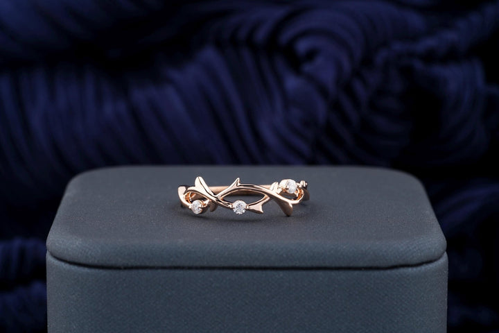 Round round diamond wedding band front view