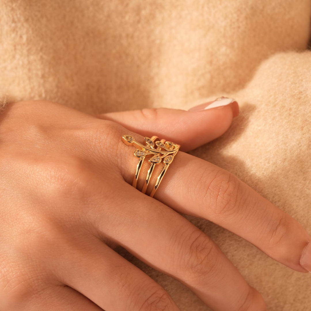 Round Cut Diamond Olive Leaf Layered Wedding Ring for Her - Doozy Diamonds