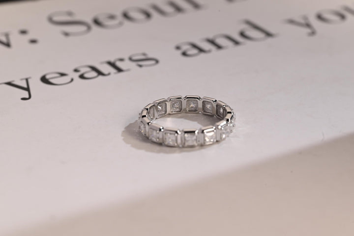 Princess diamond wedding band in white gold