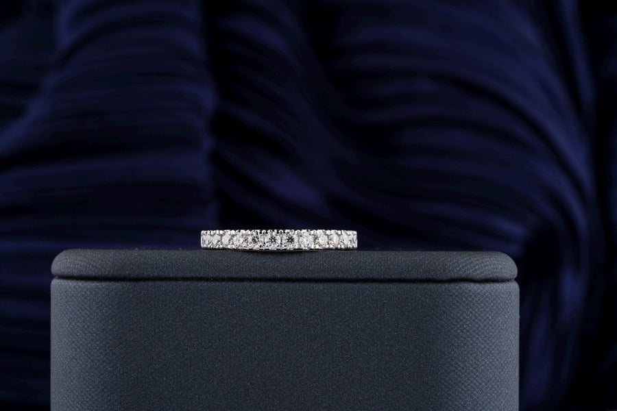 Round round diamond wedding band front view