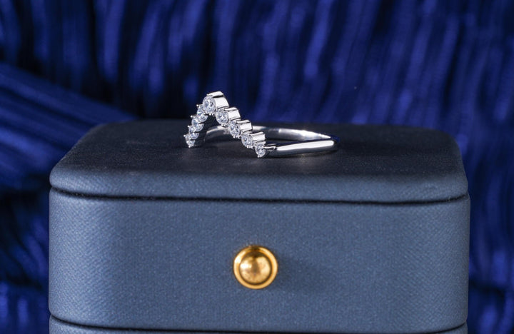 Round round diamond wedding band front view