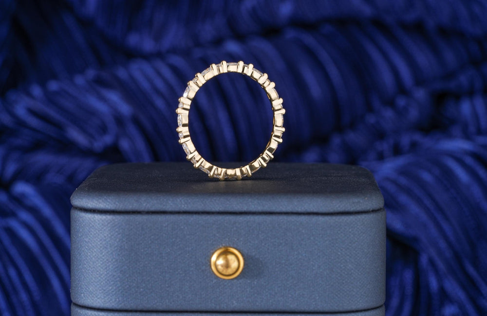 Close-up of 0.50CT round marquise lab grown diamonds