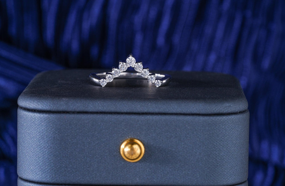 Close-up of 0.20CT round lab grown diamonds