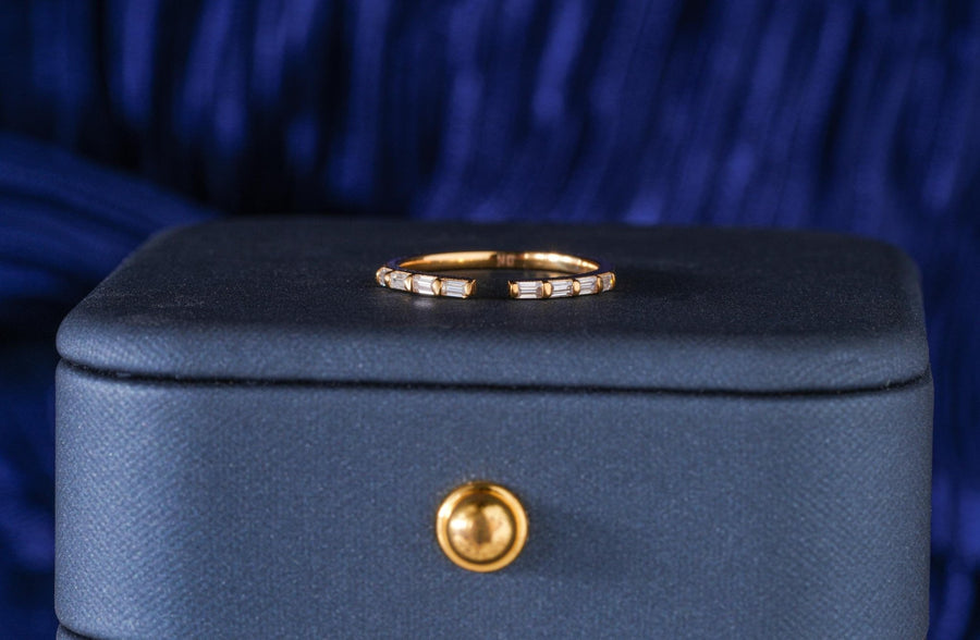 Round round diamond wedding band front view