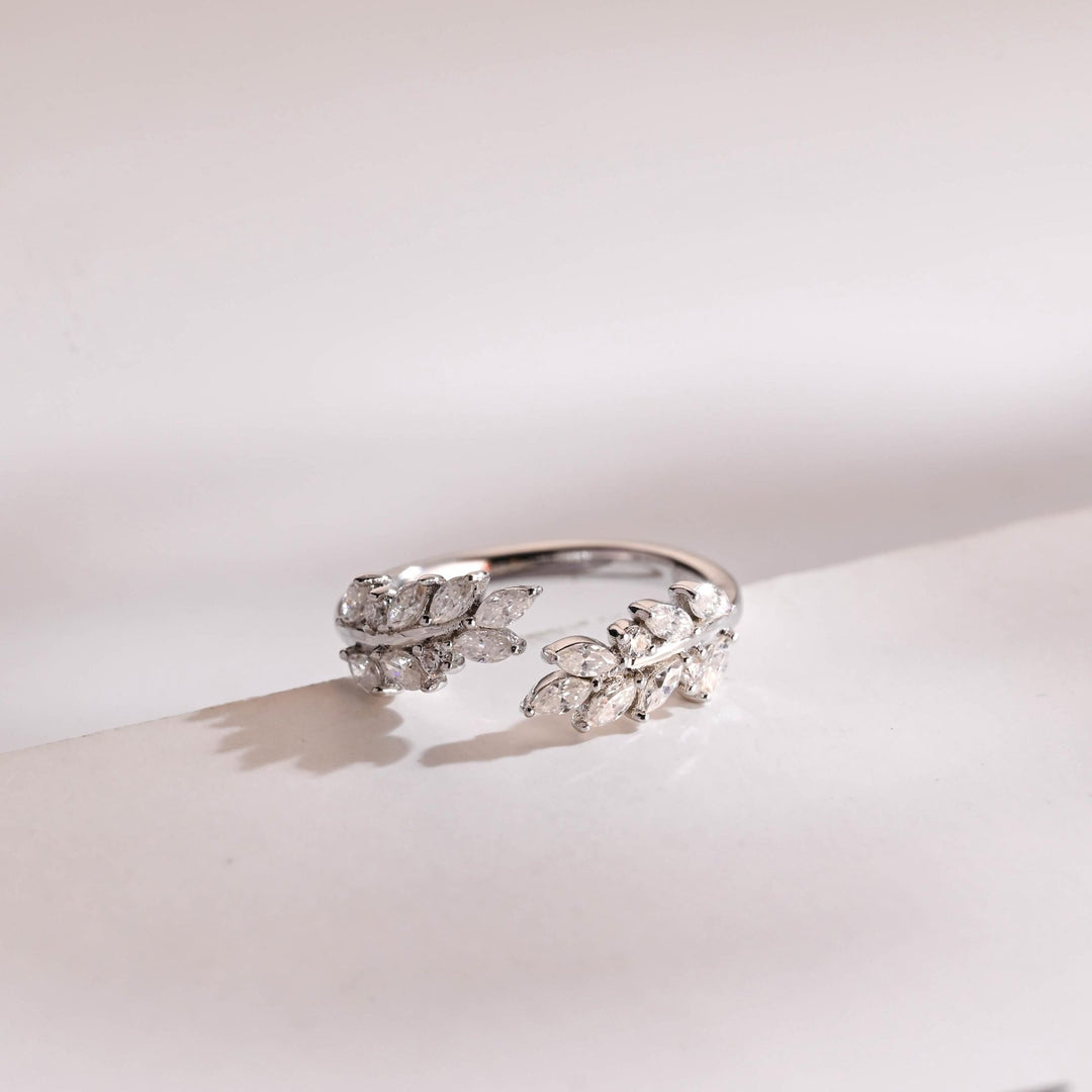 Round round diamond wedding band front view