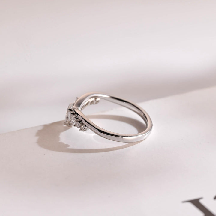 Marquise & Round diamond wedding band in yellow gold