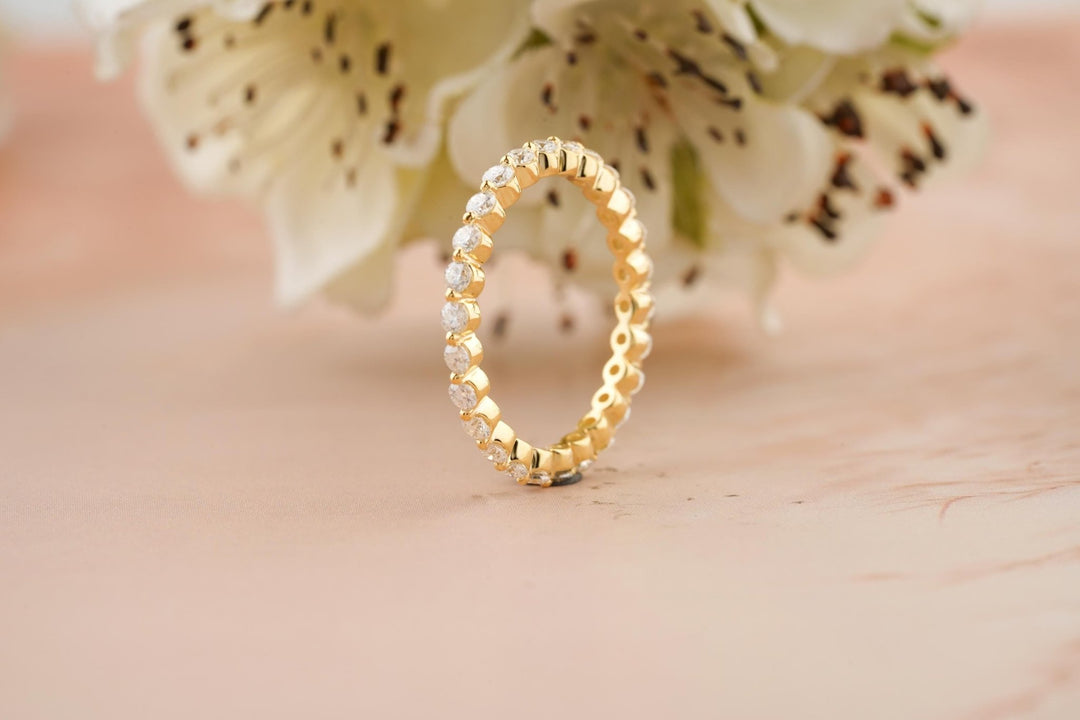 Ethically sourced round diamond eternity band
