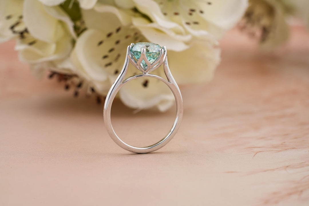 Portuguese cut solitaire engagement ring with IGI certified center diamond