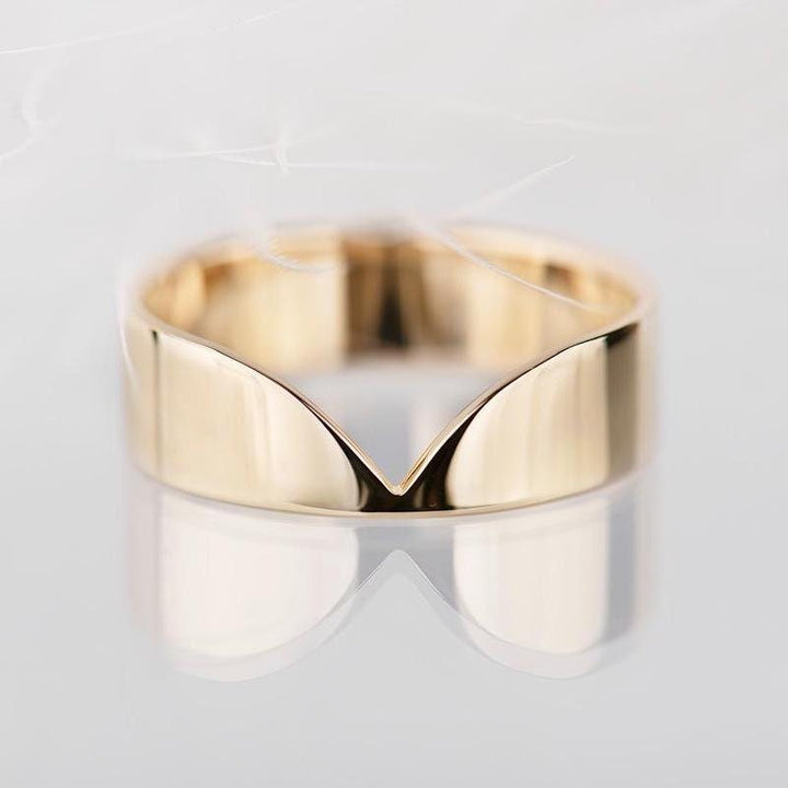 18K Solid Gold V Shape Matching Plain Wedding Band - Doozy Diamonds