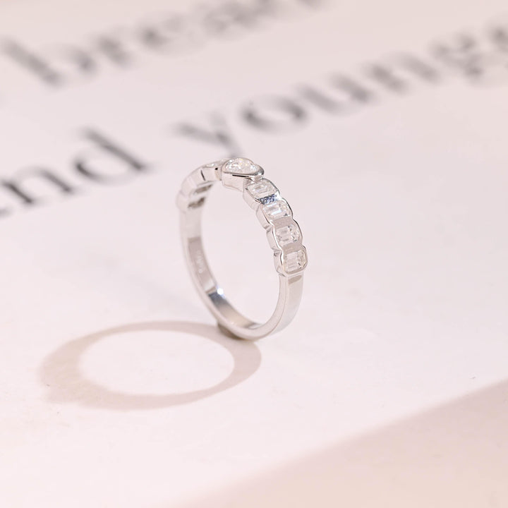 Side view of round & princess band width: 2.4mm diamond wedding band