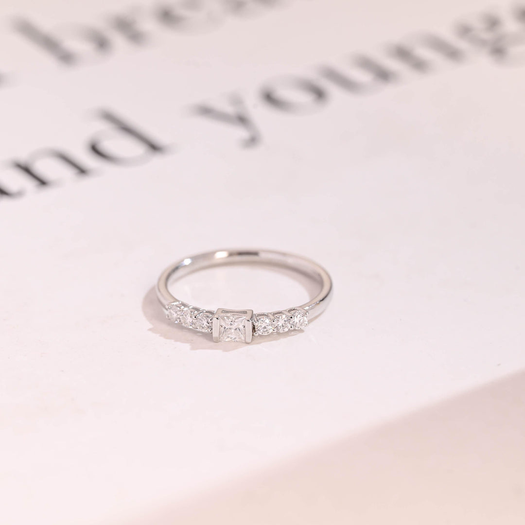 Round & Princess Band Width: 2.0mm round & princess band width: 2.0mm diamond wedding band front view