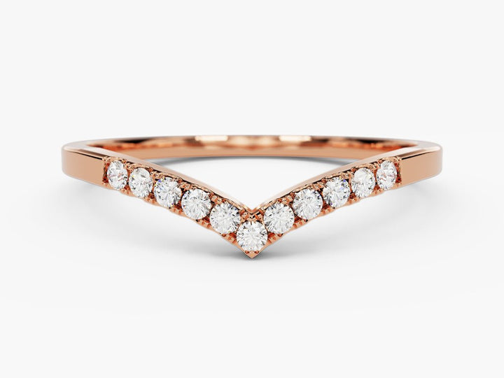 Round diamond wedding band in white gold