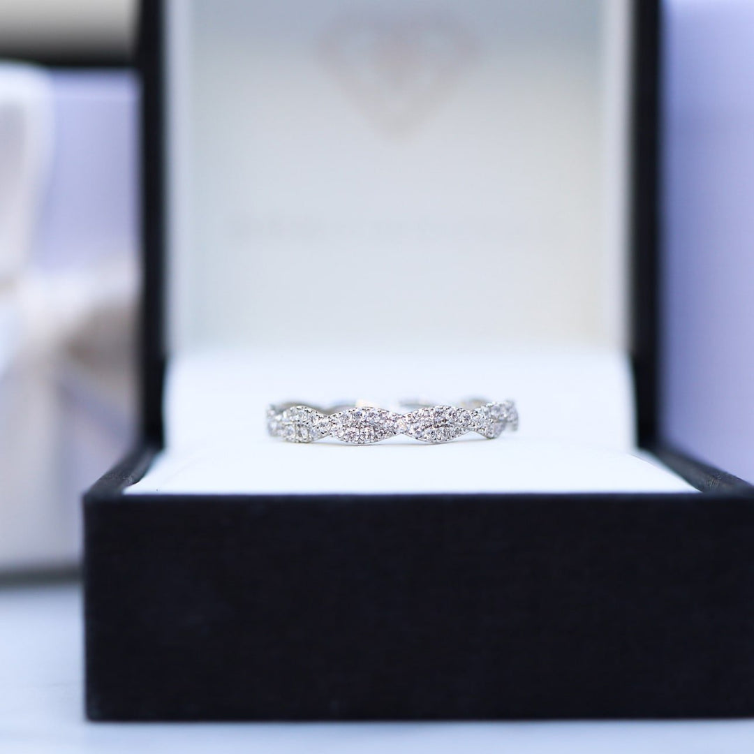 Round Cut Lab Grown Diamond Infinity Twisted Wedding Band - Doozy Diamonds
