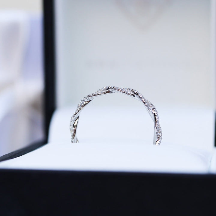 Round Cut Lab Grown Diamond Infinity Twisted Wedding Band - Doozy Diamonds