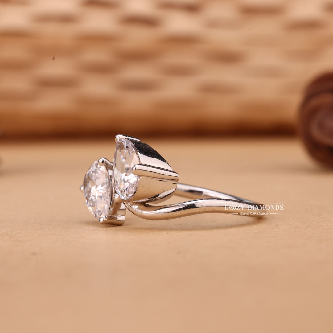 Pear solitaire lab grown diamond ring side profile in gold setting