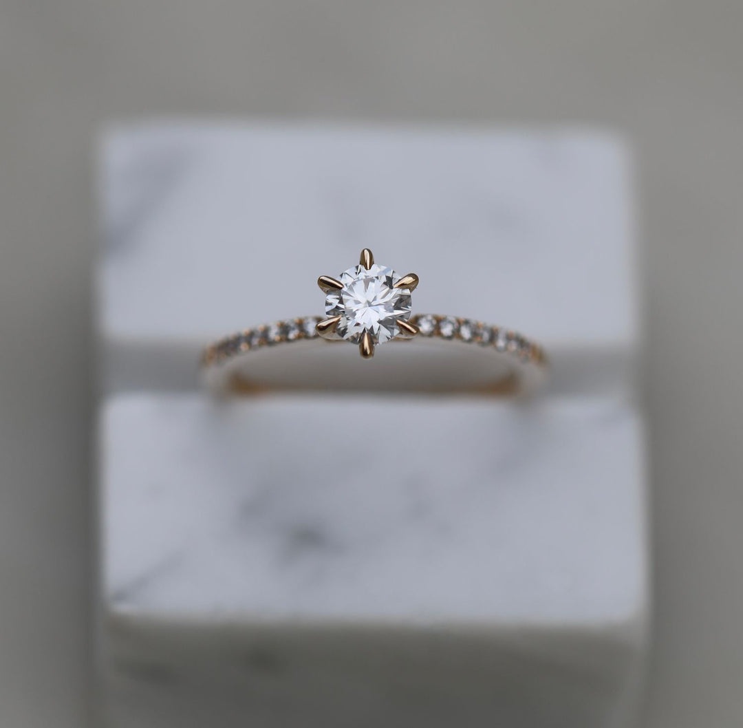 Discover round solitaire lab grown diamond engagement ring online