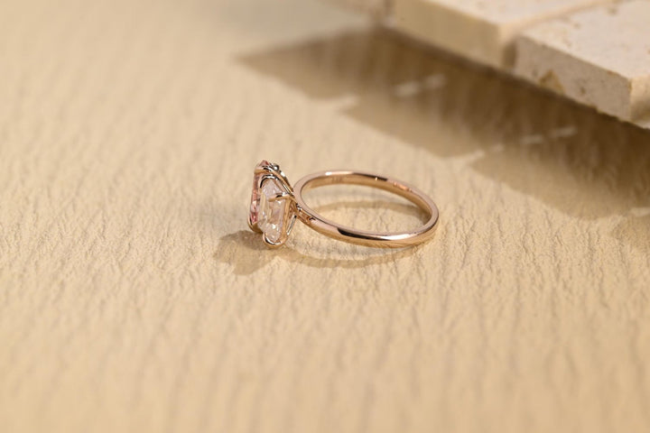 Shop the pear cut solitaire engagement ring collection online