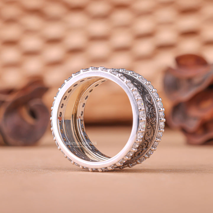 Round milgrain ring set with an IGI graded diamond