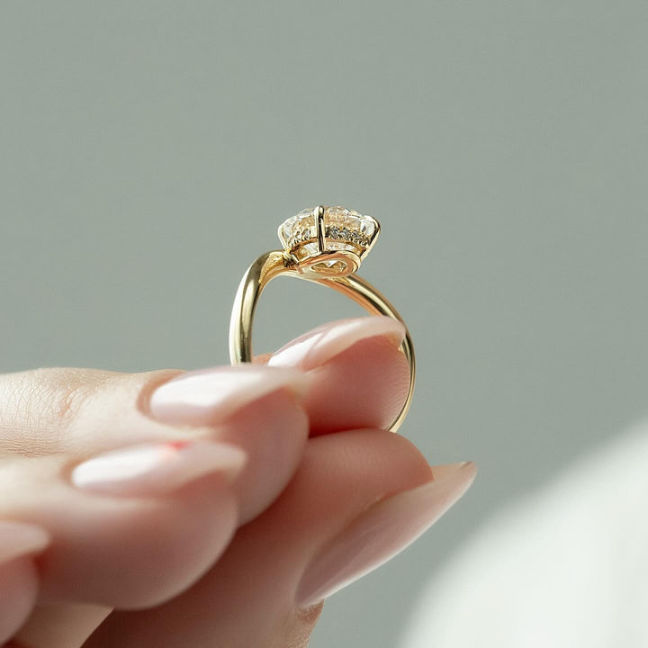 Shop round cut solitaire lab grown diamond engagement ring online