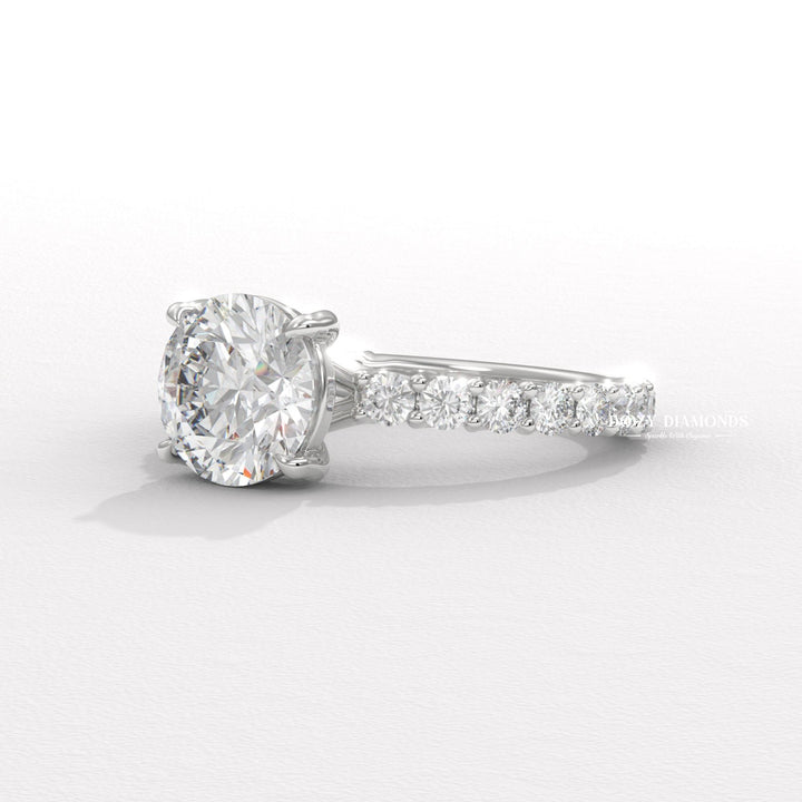 IGI certified round cut diamond in solitaire engagement ring setting