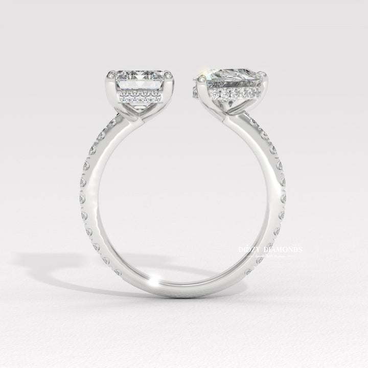 Pear cut solitaire engagement ring with IGI certified center diamond