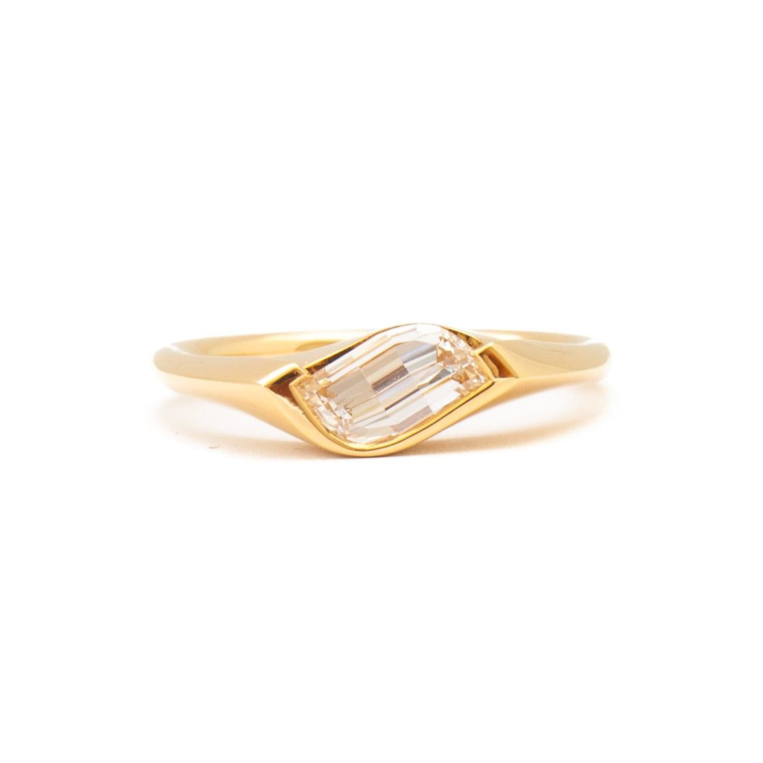 Buy 0.50CT flame-cut solitaire lab grown diamond engagement ring online
