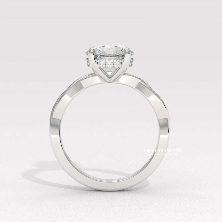 Premium round cut solitaire engagement ring crafted in solid gold