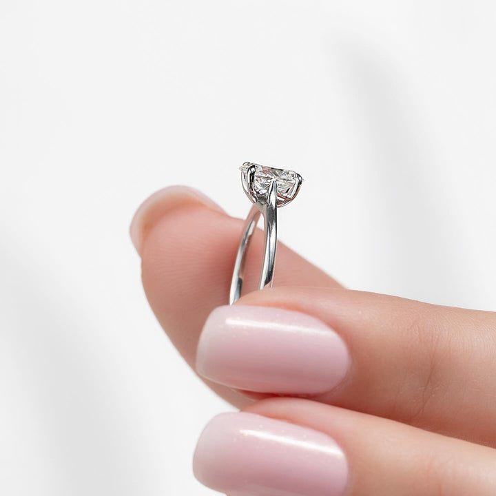 Shop oval cut solitaire lab grown diamond engagement ring online