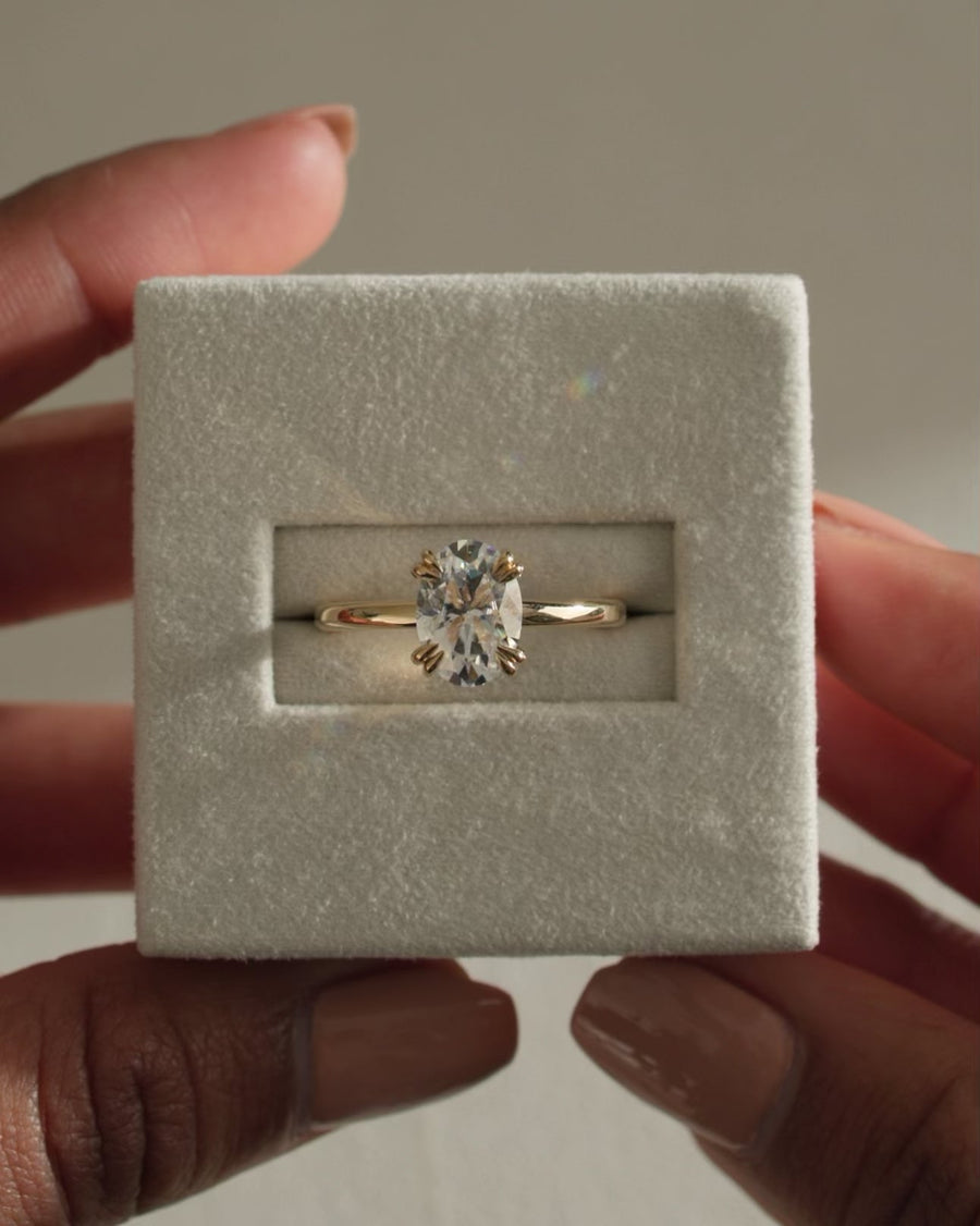 hidden diamond halo setting, halo hidden gallery setting, modern hidden halo setting, classic hidden halo setting, minimalist hidden halo setting, luxury hidden halo setting, elegant hidden halo setting, bridal hidden halo setting, engagement hidden halo setting,