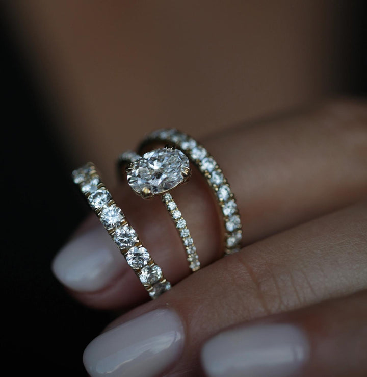 Shop oval cut solitaire lab grown diamond engagement ring online