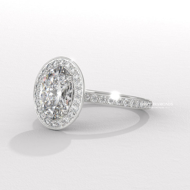 Oval halo ring set with an IGI graded diamond